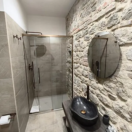 ベッド・アンド・ブレックファスト La Finestra Sul Borgo Accadia